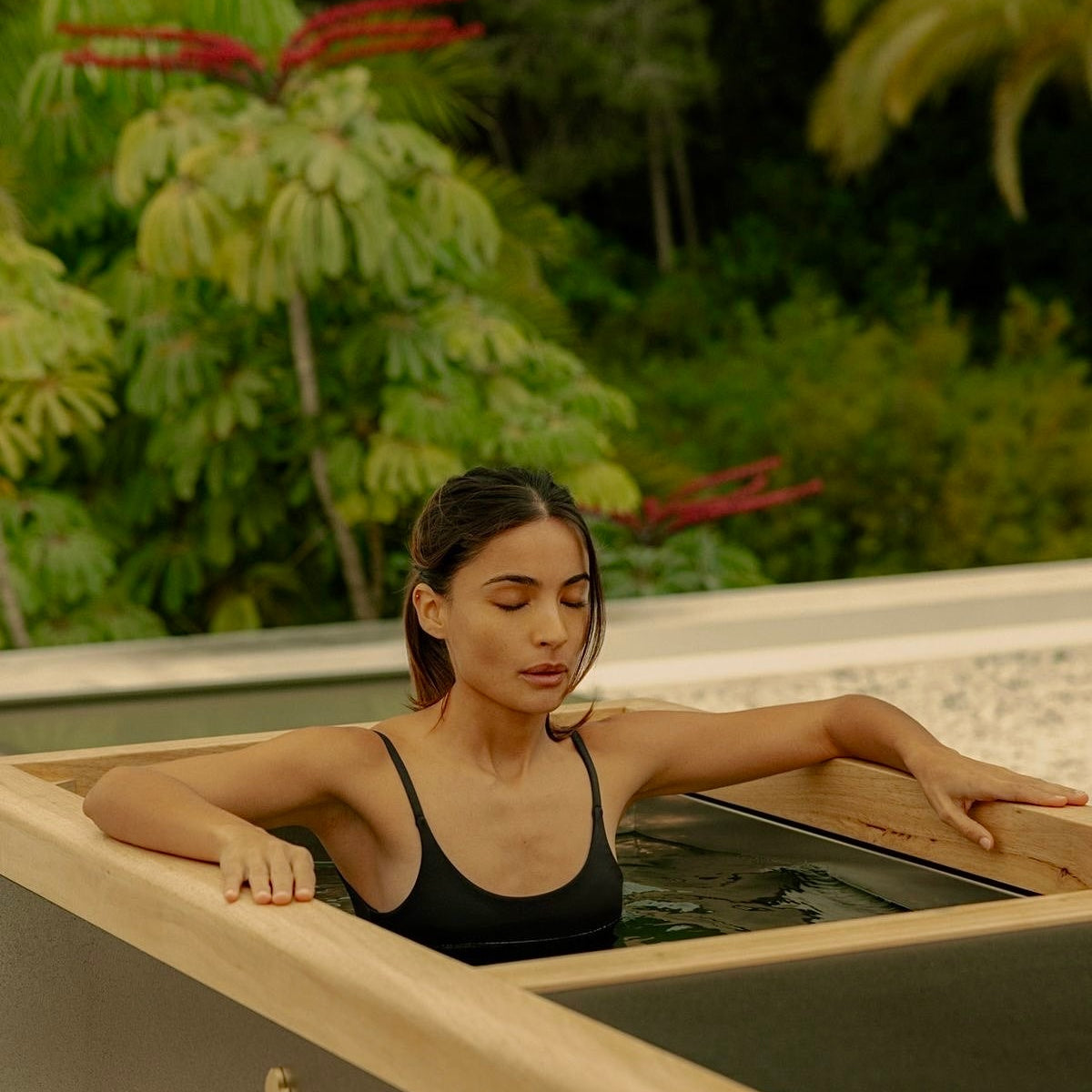 Gentle Contrast Therapy: How to Reset Your Body Without the Shock