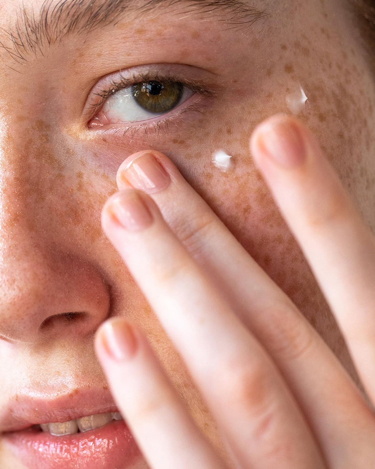 The Outset – Smoothing Vitamin C Eye + Expression Lines Cream