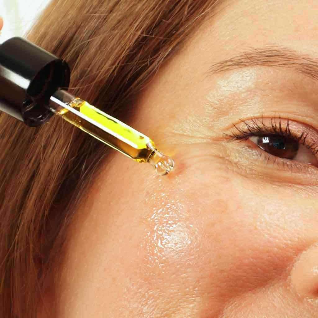 Evolve Organic Beauty Bio - retinol + C Skin Booster - Skin Love Cream