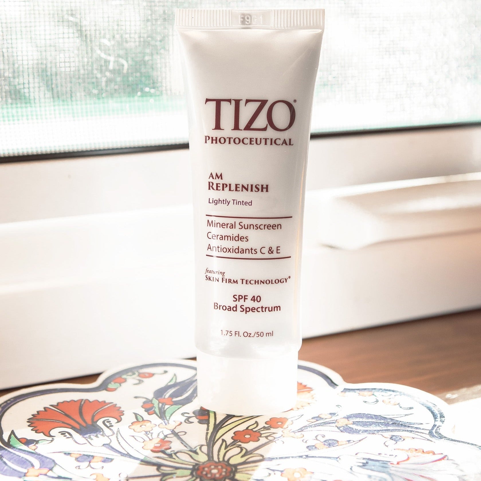 TIZO AM Replenish Lightly Tinted/ Non - tinted SPF 40 - Skin Love Cream