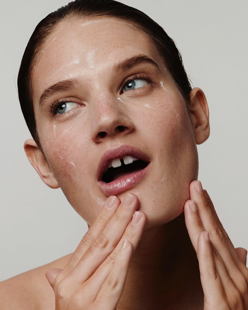 Oily Skin: Challenges, Mistakes, and Effective Care Tips - Skin Love Cream