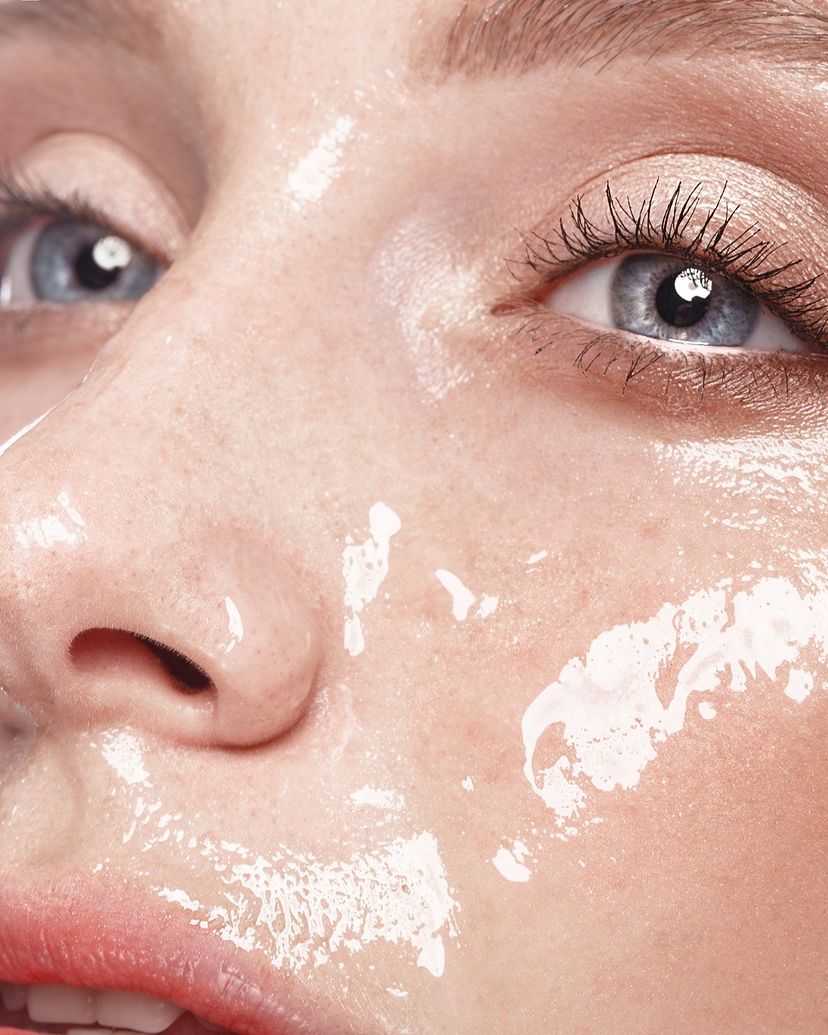 Is slugging worth the hype? Expert Perspective on the TikTok Trend. - Skin Love Cream