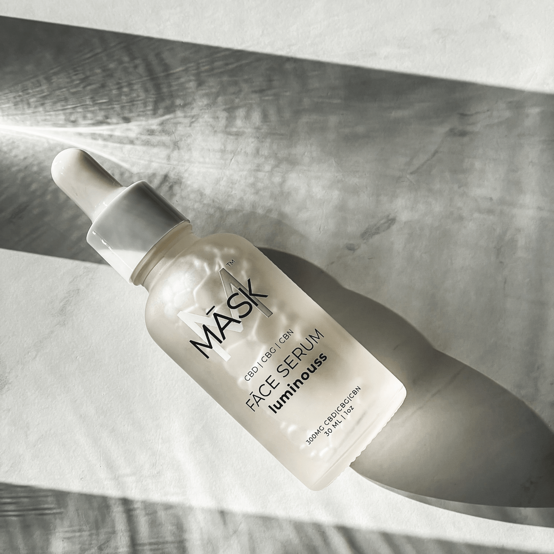 MĀSK Luminouss: Hydrating Serum - Skin Love Cream